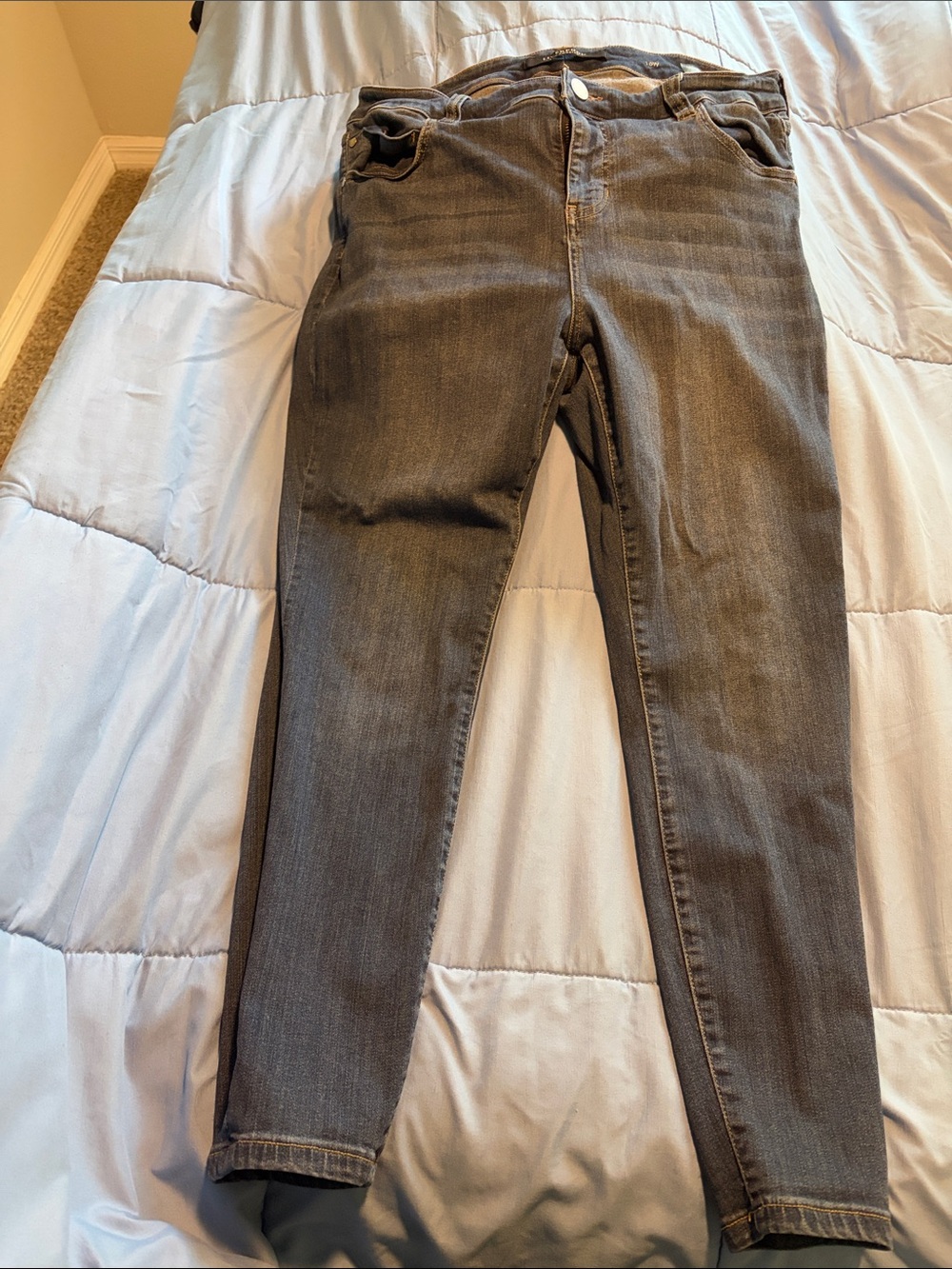 Women’s Slim Stretch Fit Jeans
